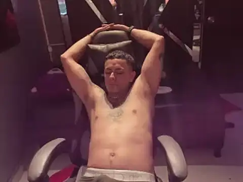 Natha and Sophia online show from 9, 3, 2025