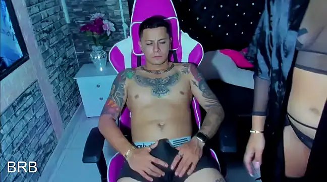 Natha and Sophia online show from 24, 2, 2025