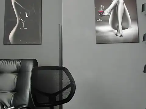 karlyjons12 online show from 7, 2, 2026