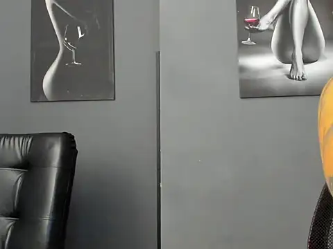 karlyjons12 online show from 10, 4, 2026