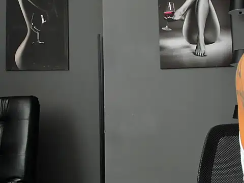 karlyjons12 online show from 13, 2, 2026