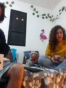 jeans and emma online show from 30, 9, 2025