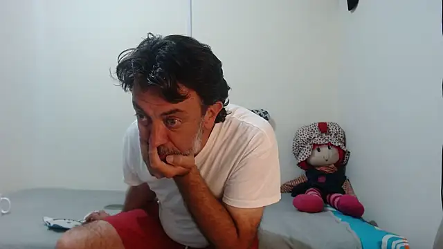 jeans and emma online show from 18, 3, 2026