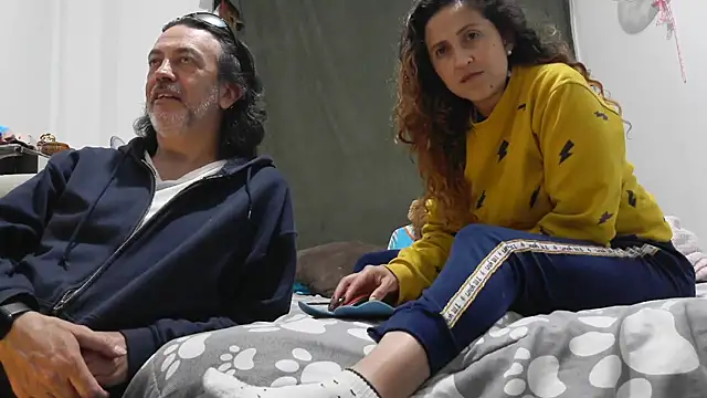 jeans and emma online show from 14, 1, 2026