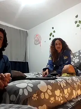 jeans and emma online show from 24, 11, 2025