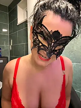 Loveblackzilla online show from 5, 11, 2025