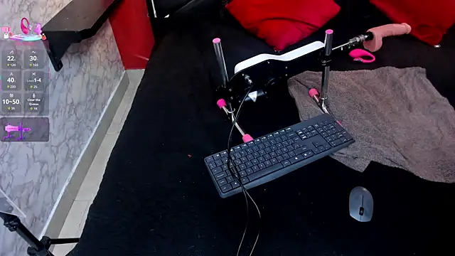 IVISBOUNCYASS online show from 22, 11, 2025