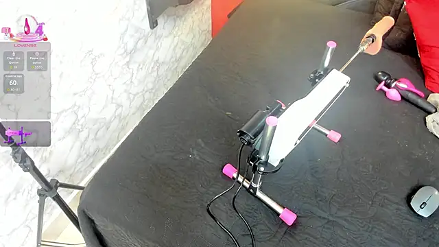 IVISBOUNCYASS online show from 26, 3, 2026