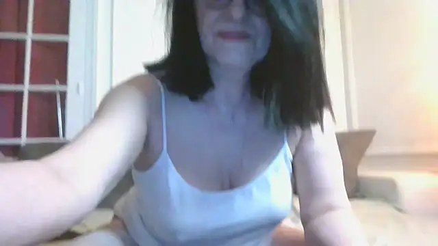 sarahspotlight online show from 4, 3, 2026