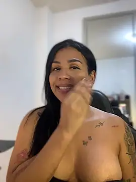 Snapshot of tinalove7 chatting on 28, 5, 2026 tinalove7 online show from 28, 5, 2026