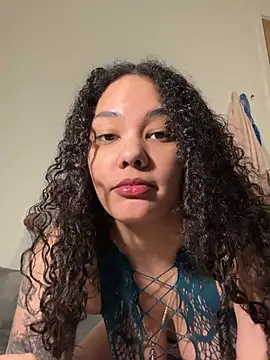 Snapshot of tastylolaaa chatting on 8, 6, 2026 tastylolaaa online show from 8, 6, 2026