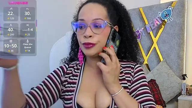 Cintiia Holmes online show from 5, 2, 2026