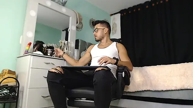 Chrissken online show from 6, 2, 2025