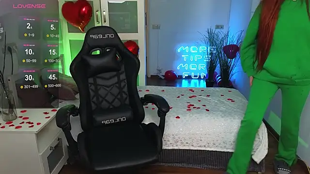 Snapshot of Katy_diamond_ chatting on 15, 2, 2025 Katy diamond online show from 15, 2, 2025