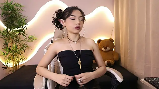 xamixa  online show from 29, 9, 2025