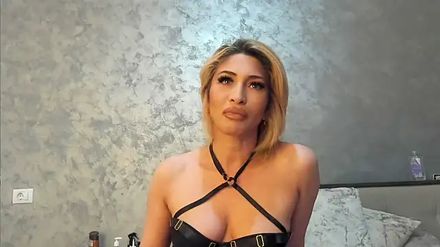 SWEET-SOPHI online show from 12, 7, 2026