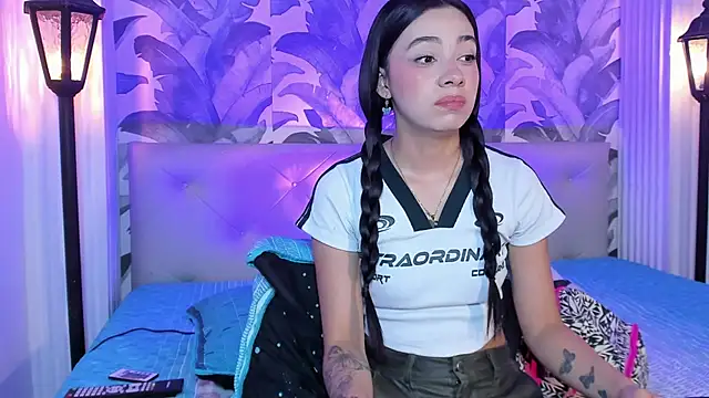 Sami Evanns online show from 4, 10, 2025