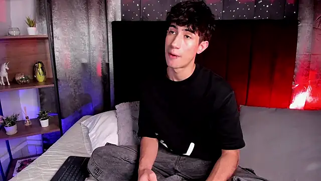 NovaaWheler online show from 30, 10, 2025