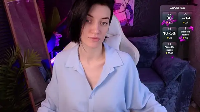 roxy riot  online show from 16, 11, 2025