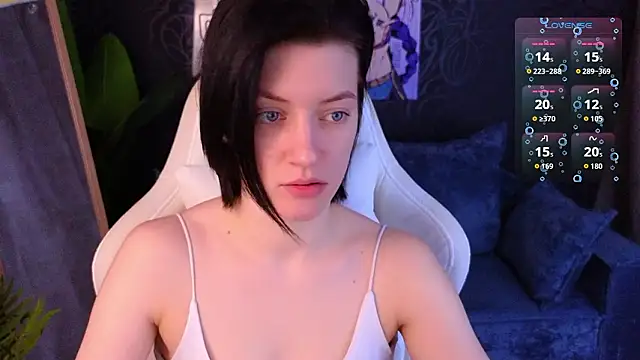 roxy riot  online show from 7, 3, 2026