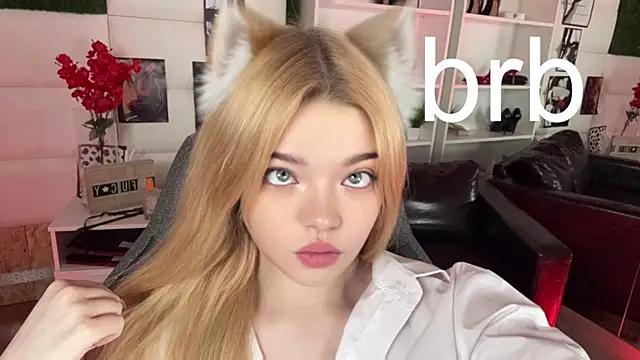 AdeleCartier online show from 27, 2, 2025