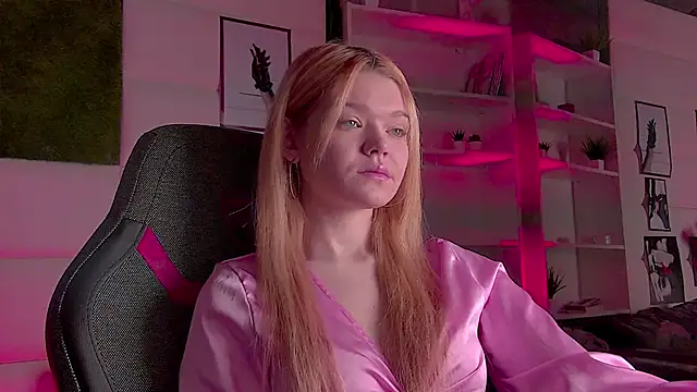 AdeleCartier online show from 3, 3, 2025