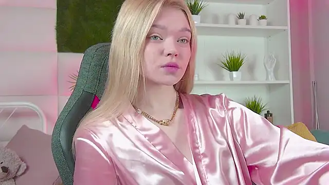 AdeleCartier online show from 9, 3, 2025