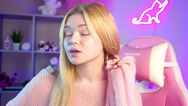 AdeleCartier online show from 17, 3, 2025