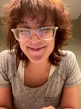 Snapshot of grassXass420 chatting on 15, 10, 2025 grassXass420 online show from 15, 10, 2025