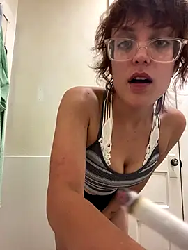 Snapshot of grassXass420 chatting on 30, 10, 2025 grassXass420 online show from 30, 10, 2025