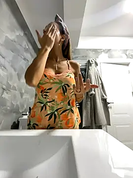 Snapshot of BonyBon29 chatting on 2, 11, 2025 BonyBon29 online show from 2, 11, 2025