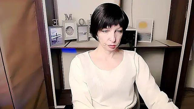  AngeliaFlow  online show from 18, 2, 2026