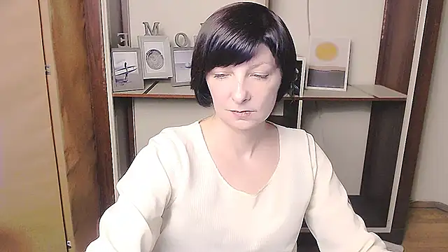  AngeliaFlow  online show from 18, 4, 2026