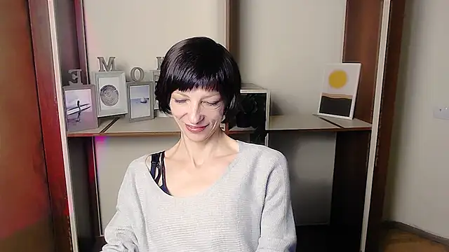  AngeliaFlow  online show from 24, 9, 2025