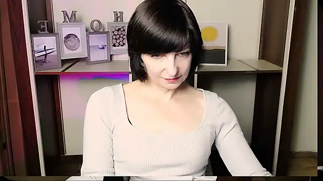 Snapshot of _AngeliaFlow_ chatting on 20, 7, 2026 AngeliaFlow online show from 20, 7, 2026