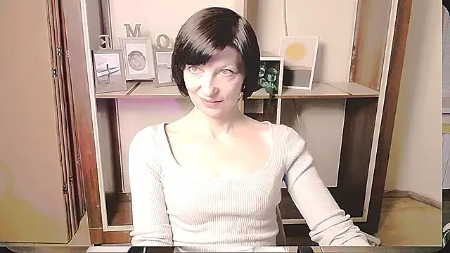  AngeliaFlow  online show from 15, 5, 2026