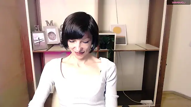  AngeliaFlow  online show from 24, 10, 2025