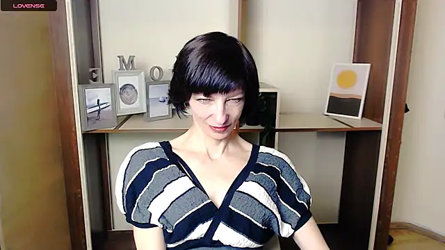  AngeliaFlow  online show from 7, 10, 2025