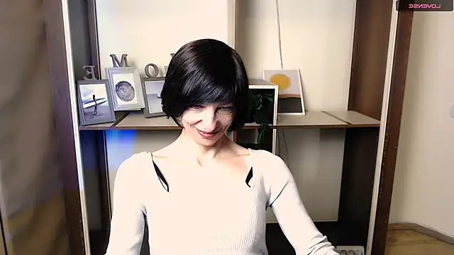  AngeliaFlow  online show from 1, 11, 2025