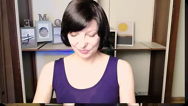 Snapshot of _AngeliaFlow_ chatting on 21, 7, 2026 AngeliaFlow online show from 21, 7, 2026