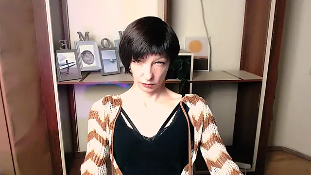  AngeliaFlow  online show from 15, 11, 2025