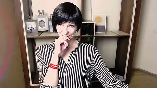  AngeliaFlow  online show from 22, 12, 2025