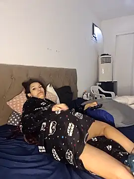 nickelfie online show from 25, 2, 2025