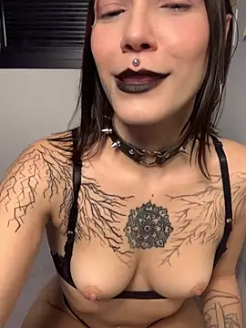 nickelfie online show from 30, 5, 2026