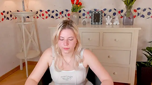 Snapshot of MarianAytes chatting on 13, 2, 2025 MarianAytes online show from 13, 2, 2025