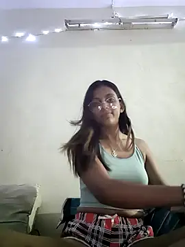 kissmebishh online show from 21, 3, 2025