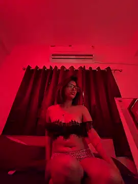 kissmebishh online show from 23, 5, 2026