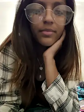 kissmebishh online show from 5, 2, 2025