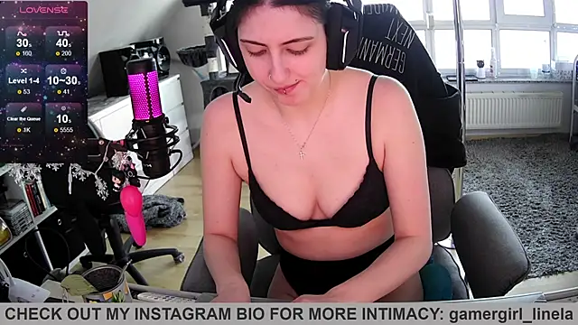 Snapshot of Gamergirl-Linela chatting on 9, 5, 2026 Gamergirl-Linela online show from 9, 5, 2026
