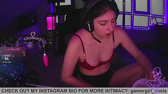 Gamergirl-Linela online show from 27, 11, 2025